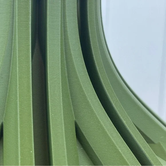 Modern Minimalist Flower Vase, The Linse Short Vase - Picture 6 of 8